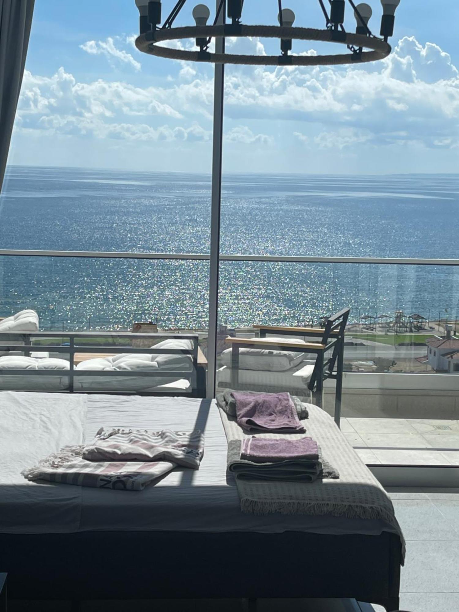 Sea View Suites By The Coast Famagusta  Ngoại thất bức ảnh